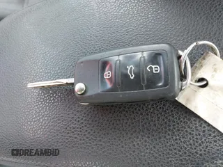 2011 Volkswagen Jetta TDI с VIN 3VWLL7AJ0BM067943, выставлен на аукционе IAAI как лот 42294960 с пробегом 139 607 миль миль и . История ставок и продаж доступна на DreamBid. Изображение 11.