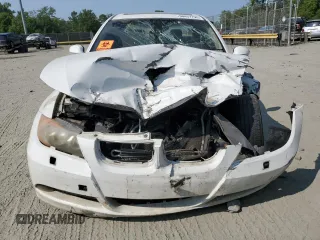 2008 BMW 3 Series 328xi with VIN WBAVC93558K043660, listed as a Copart auction lot 58417795 with Not provided miles and Salvage title. Bid and sale history available at DreamBid. Image 5.