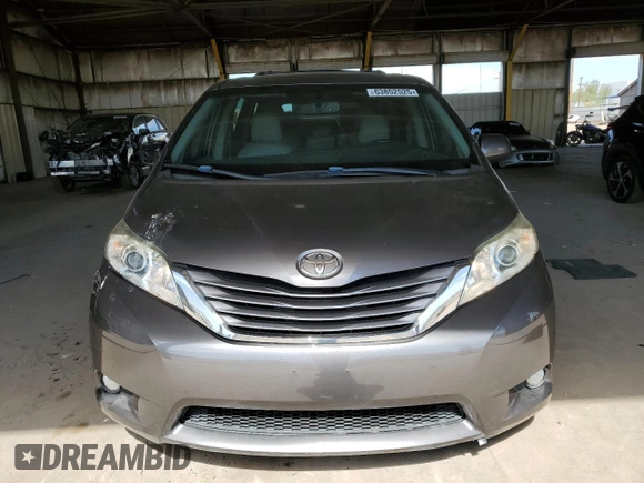 2016 Toyota Sienna XLE with VIN 5TDYK3DC5GS745451, listed as a Copart auction lot 63852525 with 161,578 mi miles and Salvage title. Bid and sale history available at DreamBid. Image 5.