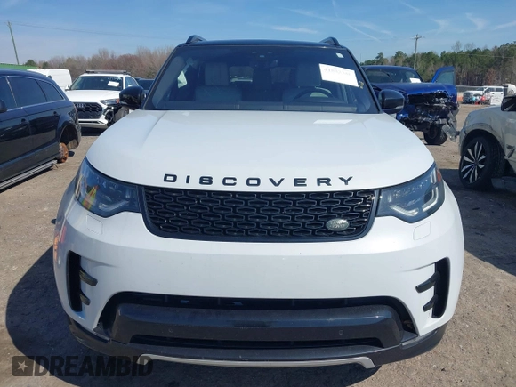 2019 Land Rover Discovery HSE Luxury with VIN SALRT2RK8KA080555, listed as a IAAI auction lot 41833340 with 122,111 mi miles. Bid and sale history available at carsss.com. Image 12.