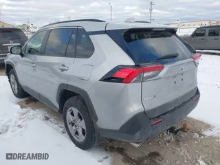 2022 Toyota RAV4 Hybrid XLE with VIN JTMRWRFV4ND568071, listed as a IAAI auction lot 41352014 with 47,513 mi miles. Bid and sale history available at carsss.com. Image 3.
