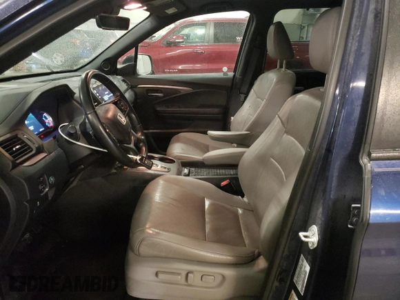 2021 Honda Passport EX-L with VIN 5FNYF8H50MB016075, listed as a Copart auction lot 44127035 with 18,707 mi miles and Salvage Title. Bid and sale history available at DreamBid. Image 7.