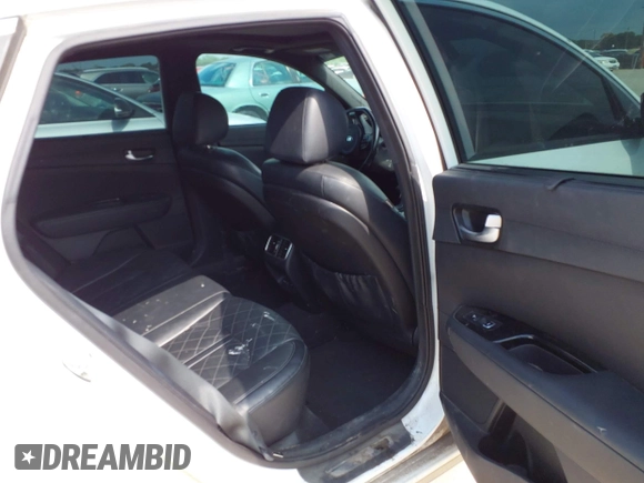 2016 Kia Optima SXL Turbo with VIN 5XXGV4L26GG015874, listed as a IAAI auction lot 42127366 with 166,970 mi miles. Bid and sale history available at carsss.com. Image 8.