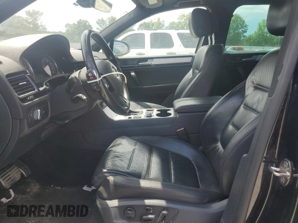 2017 Volkswagen Touareg Wolfsburg Edition with VIN WVGRF7BP6HD004806, listed as a Copart auction lot 61754565 with 160,012 mi miles and Clean title. Bid and sale history available at DreamBid. Image 7.
