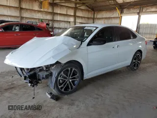 2023 Volkswagen Jetta Sport z VIN 3VWBM7BU1PM004990, wystawiony jako Copart lot #58820535 z przebiegiem 58 070 mil mil oraz Czysty tytuł • Clean title. Historia ofert i sprzedaży dostępna na DreamBid. Obrazek 1.