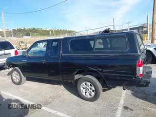 1999 Nissan Frontier XE z VIN 1N6DD26S6XC329964, wystawiony jako IAAI lot #41227011 z przebiegiem 199 039 mil mil oraz . Historia ofert i sprzedaży dostępna na DreamBid. Obrazek 15.