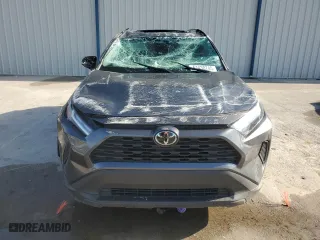2022 Toyota RAV4 XLE with VIN 2T3W1RFV5NC206806, listed as a Copart auction lot 51430745 with 41,799 mi miles and Non Repairable. Bid and sale history available at carsss.com. Image 5.