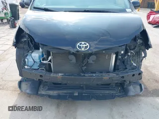 2017 Toyota Sienna SE with VIN 5TDXZ3DC4HS840494, listed as a IAAI auction lot 42418699 with 90,197 mi miles and . Bid and sale history available at DreamBid. Image 6.
