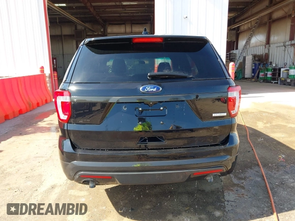 2017 Ford Police Interceptor Utility with VIN 1FM5K8AT9HGB55149, listed as a IAAI auction lot 40735884 with 76,648 mi miles and . Bid and sale history available at DreamBid. Image 16.