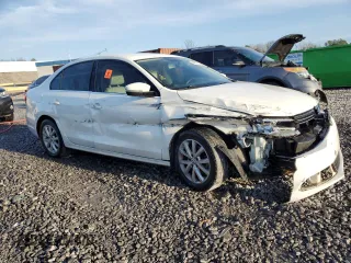 2013 Volkswagen Jetta SE with VIN 3VWDX7AJ8DM210472, listed as a Copart auction lot 44697165 with 132,736 mi miles and Salvage title. Bid and sale history available at DreamBid. Image 4.