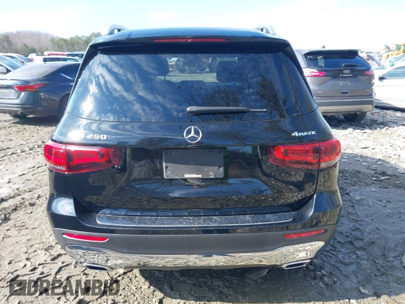 2020 Mercedes-Benz GLB 250 z VIN WDC4M4HB3LW006986, wystawiony jako IAAI lot #41289935 z przebiegiem 90 001 mil mil oraz . Historia ofert i sprzedaży dostępna na DreamBid. Obrazek 16.