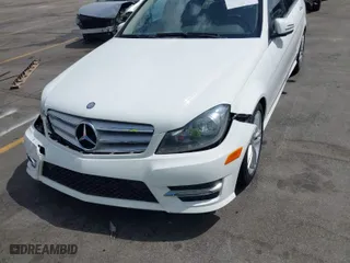 2013 Mercedes-Benz C-Class C 250 Sport with VIN WDDGF4HB9DR258664, listed as a IAAI auction lot 41937598 with 72,503 mi miles. Bid and sale history available at carsss.com. Image 6.
