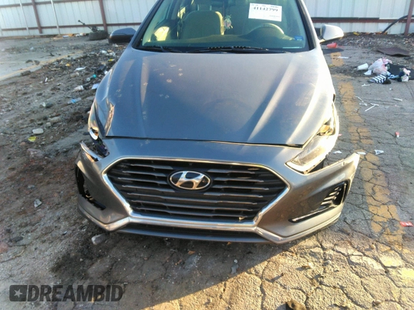 2018 Hyundai Sonata Limited with VIN 5NPE34AF8JH630506, listed as a IAAI auction lot 41142799 with 63,297 mi miles. Bid and sale history available at carsss.com. Image 6.
