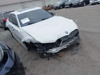 2021 BMW 3 Series 330i z VIN 3MW5R1J01M8B82073, wystawiony jako IAAI lot #41858149 z przebiegiem Nie podano mil oraz . Historia ofert i sprzedaży dostępna na DreamBid. Obrazek 1.