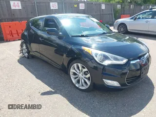 2013 Hyundai Veloster w/Gray Int с VIN KMHTC6AD1DU154946, выставлен на аукционе IAAI как лот 42375871 с пробегом 108 095 миль миль и . История ставок и продаж доступна на DreamBid. Изображение 1.