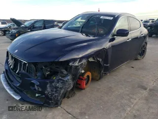 2018 Maserati Levante GranLusso with VIN ZN661XUL2JX304507, listed as a Copart auction lot 86977124 with 69,511 mi miles and Salvage Title. Bid and sale history available at carsss.com. Image 1.