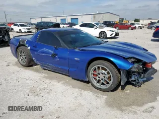 2002 Chevrolet Corvette Z06 z VIN 1G1YY12S925103478, wystawiony jako Copart lot #52198395 z przebiegiem 65 027 mil mil oraz Szkody całkowita. Historia ofert i sprzedaży dostępna na DreamBid. Obrazek 4.