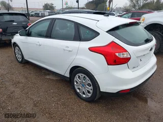 2012 Ford Focus SE with VIN 1FAHP3K20CL197291, listed as a IAAI auction lot 41643107 with 152,421 mi miles. Bid and sale history available at carsss.com. Image 3.