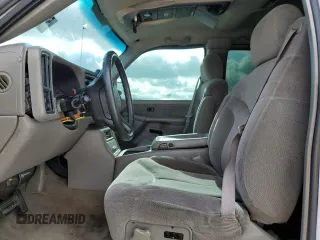 2000 GMC Sierra 1500 SLE with VIN 1GTEK19T6YZ288911, listed as a Copart auction lot 53538215 with 211,341 mi miles and Salvage Title. Bid and sale history available at DreamBid. Image 7.