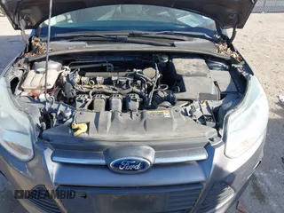 2013 Ford Focus SE with VIN 1FADP3K29DL220311, listed as a IAAI auction lot 41790487 with 136,257 mi miles. Bid and sale history available at carsss.com. Image 10.