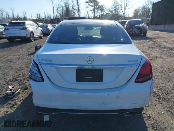 2018 Mercedes-Benz C 300 z VIN WDDWF4KB7JR351702, wystawiony jako IAAI lot #41979629 z przebiegiem 110 799 mil mil oraz . Historia ofert i sprzedaży dostępna na DreamBid. Obrazek 16.