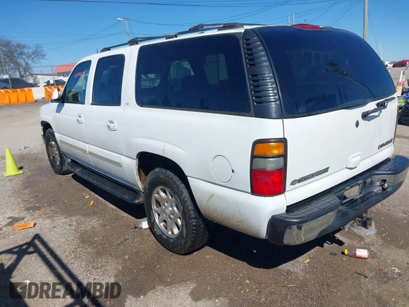 2004 Chevrolet Suburban LS with VIN 1GNEC16Z64J326207, listed as a IAAI auction lot 41744882 with 268,450 mi miles. Bid and sale history available at carsss.com. Image 3.