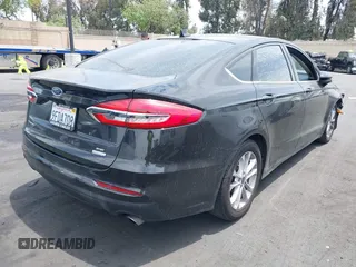 2020 Ford Fusion SE с VIN 3FA6P0HD2LR120129, выставлен на аукционе IAAI как лот 42359398 с пробегом 58 692 миль миль и . История ставок и продаж доступна на DreamBid. Изображение 4.