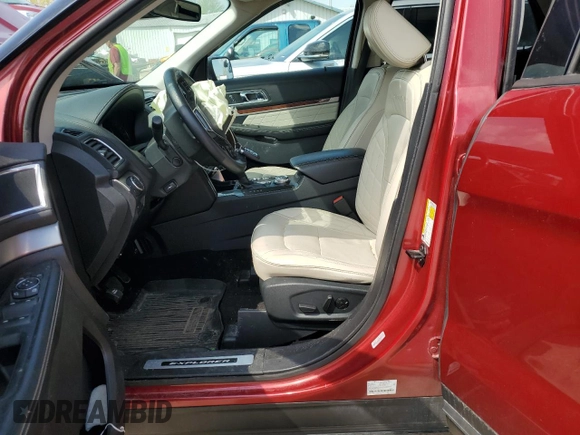 2019 Ford Explorer Platinum с VIN 1FM5K8HT1KGA40736, выставлен на аукционе Copart как лот 54357915 с пробегом 67 164 миль миль и Списание • Salvage title. История ставок и продаж доступна на DreamBid. Изображение 7.