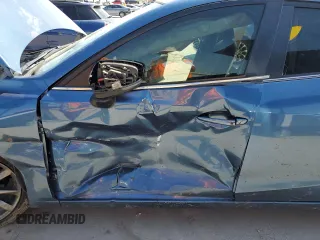 2018 Mazda 3 Touring z VIN 3MZBN1V35JM238103, wystawiony jako Copart lot #56770875 z przebiegiem 66 747 mil mil oraz Szkoda całkowita • Salvage title. Historia ofert i sprzedaży dostępna na DreamBid. Obrazek 7.