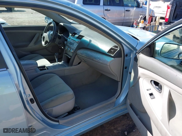 2007 Toyota Camry CE with VIN 4T1BE46K27U520242, listed as a IAAI auction lot 42051586 with 209,371 mi miles. Bid and sale history available at carsss.com. Image 5.