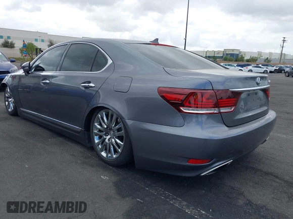 2013 Lexus LS 460 with VIN JTHBL5EF4D5124192, listed as a IAAI auction lot 42117321 with 177,989 mi miles and . Bid and sale history available at DreamBid. Image 3.