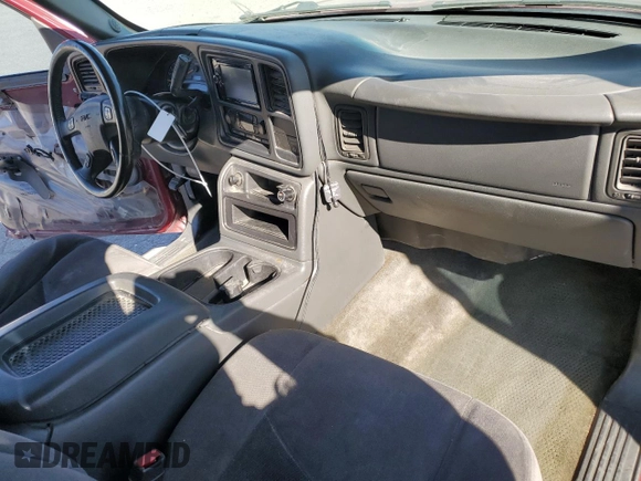 2004 GMC Sierra 1500 SLE with VIN 2GTEC19T741171743, listed as a Copart auction lot 51293475 with 215,086 mi miles and Salvage Title. Bid and sale history available at DreamBid. Image 8.