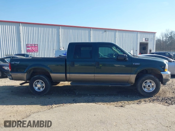 2003 Ford Super Duty F-250 XL with VIN 1FTNW21S23EA08088, listed as a IAAI auction lot 41671180 with 250,765 mi miles. Bid and sale history available at carsss.com. Image 13.