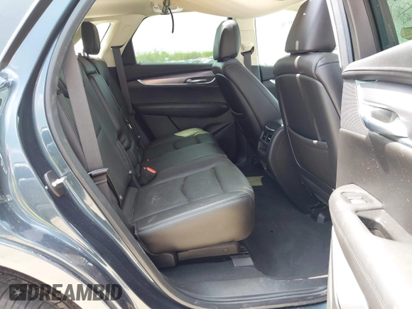 2019 Cadillac XT5 Luxury FWD z VIN 1GYKNCRS1KZ259282, wystawiony jako IAAI lot #41921030 z przebiegiem 27 880 mil mil oraz . Historia ofert i sprzedaży dostępna na DreamBid. Obrazek 8.