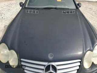 2006 Mercedes-Benz SL 500 z VIN WDBSK75F16F111203, wystawiony jako Copart lot #56429385 z przebiegiem Nie podano mil oraz Szkody całkowita. Historia ofert i sprzedaży dostępna na DreamBid. Obrazek 11.