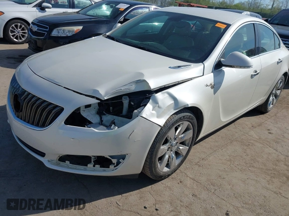 2014 Buick Regal Premium I with VIN 2G4GN5EX0E9270616, listed as a IAAI auction lot 42042923 with 197,044 mi miles. Bid and sale history available at carsss.com. Image 6.