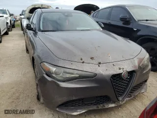 2018 Alfa Romeo Giulia with VIN ZARFAEBN3J7595289, listed as a Copart auction lot 76635464 with 0 mi miles and Non Repairable. Bid and sale history available at carsss.com. Image 5.
