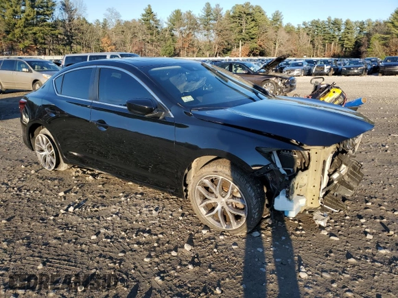 2019 Acura ILX w/Premium Pkg with VIN 19UDE2F78KA006419, listed as a Copart auction lot 82697824 with 68,072 mi miles and Salvage Title. Bid and sale history available at carsss.com. Image 4.