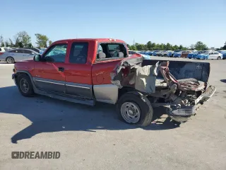 2000 Chevrolet Silverado 1500 LS with VIN 2GCEC19V4Y1223109, listed as a Copart auction lot 53562275 with 180,352 mi miles and Salvage Title. Bid and sale history available at carsss.com. Image 2.