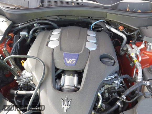 2023 Maserati Levante S with VIN ZN661YUS1PX423803, listed as a IAAI auction lot 41421215 with 7,763 mi miles. Bid and sale history available at carsss.com. Image 10.