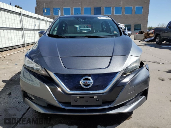 2018 Nissan LEAF S z VIN 1N4AZ1CPXJC314804, wystawiony jako Copart lot #54184945 z przebiegiem 80 778 mil mil oraz Szkoda całkowita • Salvage title. Historia ofert i sprzedaży dostępna na DreamBid. Obrazek 5.