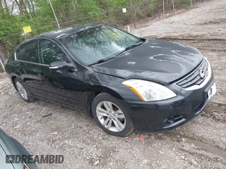 2010 Nissan Altima 3.5 SR with VIN 1N4BL2AP0AN519390, listed as a IAAI auction lot 42092226 with 118,237 mi miles. Bid and sale history available at carsss.com. Image 1.