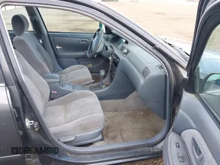 2000 Toyota Camry LE z VIN JT2BF22K4Y0236656, wystawiony jako IAAI lot #42476539 z przebiegiem 210 773 mil mil oraz . Historia ofert i sprzedaży dostępna na DreamBid. Obrazek 5.