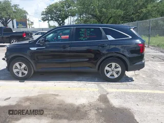 2021 Kia Sorento LX with VIN 5XYRG4LCXMG022068, listed as a IAAI auction lot 42674184 with 112,163 mi miles and . Bid and sale history available at DreamBid. Image 14.