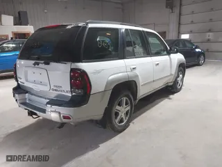 2004 Chevrolet TrailBlazer LS with VIN 1GNDT13S542348373, listed as a IAAI auction lot 41948483 with 226,375 mi miles. Bid and sale history available at carsss.com. Image 4.