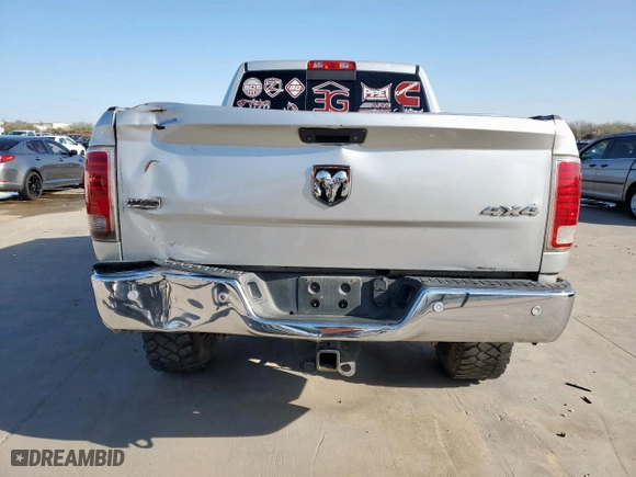 2018 Ram 2500 Laramie with VIN 3C6UR5FL1JG241897, listed as a Copart auction lot 48211105 with 215,750 mi miles and Salvage Title. Bid and sale history available at carsss.com. Image 6.