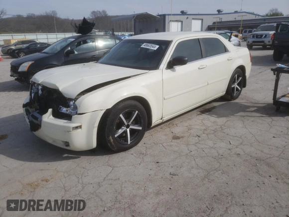 2005 Chrysler 300 with VIN 2C3JA43R25H663094, listed as a Copart auction lot 60813664 with 218,830 mi miles and Salvage Title. Bid and sale history available at carsss.com. Image 1.