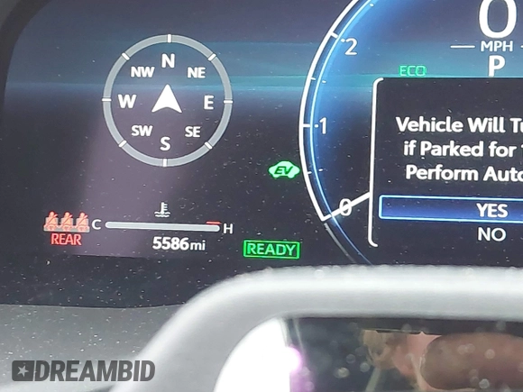 2025 Toyota Camry LE with VIN 4T1DAACK6SU052760, listed as a IAAI auction lot 41923980 with 5,586 mi miles and . Bid and sale history available at DreamBid. Image 15.