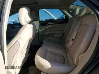 2019 Lincoln MKZ Hybrid Reserve II z VIN 3LN6L5MUXKR602589, wystawiony jako Copart lot #49489545 z przebiegiem 91 811 mil mil oraz Szkoda całkowita • Salvage title. Historia ofert i sprzedaży dostępna na DreamBid. Obrazek 10.