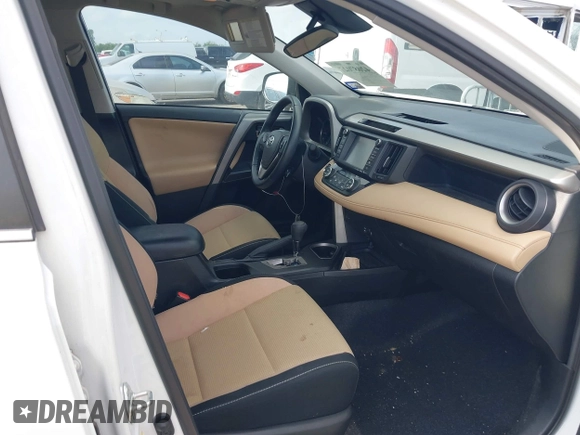 2018 Toyota RAV4 XLE z VIN 2T3WFREV2JW501356, wystawiony jako IAAI lot #42087027 z przebiegiem 32 117 mil mil oraz . Historia ofert i sprzedaży dostępna na DreamBid. Obrazek 5.